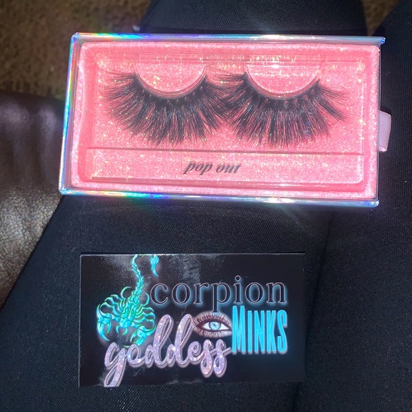 Mink strip lashes - Picture 5 of 5